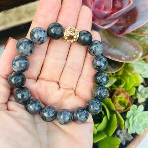 Elegant Black Laborite and Gold Beaded Stretch Bracelet